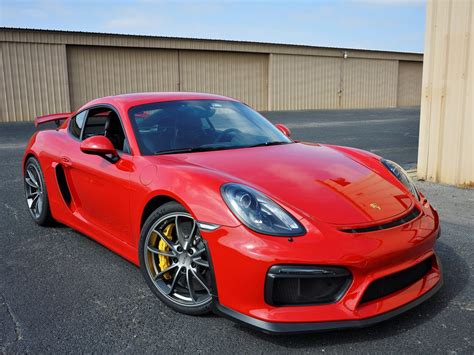 Carmine Red 2016 Porsche Cayman GT4 (Photo by Andrew Barber ...