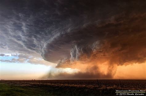 Mesocyclone: Photo of storm cell wins Nat Geo photo contest.
