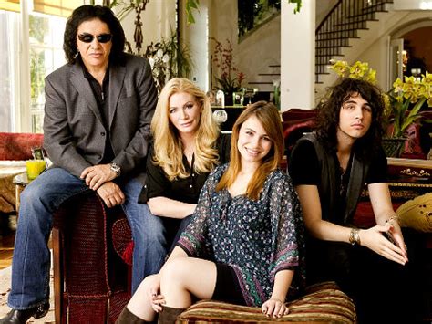 Gene Simmons Family Jewels: cancelled; no season 8