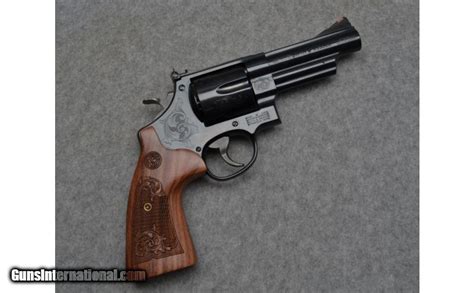 Smith & Wesson ~ 29 Engraved ~ .44 Mag