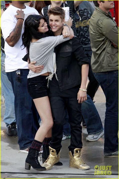 Selena Gomez & Justin Bieber: 'Boyfriend' Set Snuggles!: Photo 2652340 ...