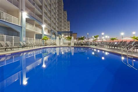 HOLIDAY INN & SUITES OCEAN CITY, AN IHG HOTEL $105 ($̶1̶7̶0̶) - Updated ...