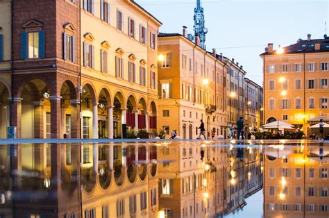 ITAP in Modena (Italy) just before the sun went down : r/itookapicture