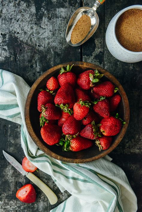 Pie for Dessert: Strawberry Tart with an Oat Flour Crust - With The Grains