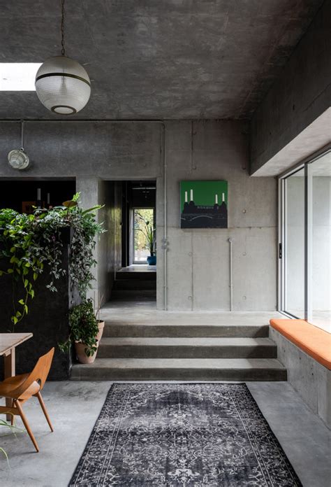 Concrete House / Raw Architecture Workshop | ArchDaily