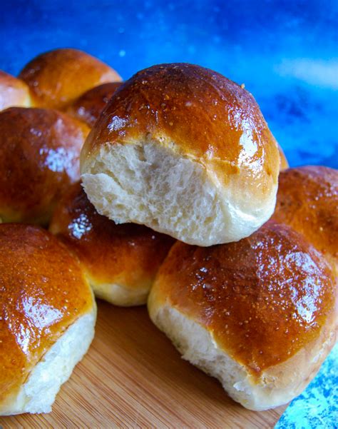 These soft and fluffy brioche burger buns are perfect for burgers ...