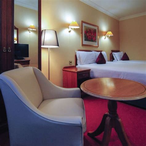 Eyre Square Hotel - This is Galway