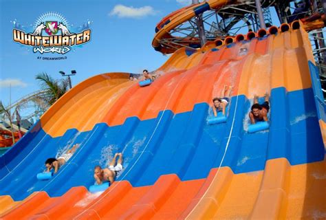 Gold Coast theme parks and attractions - Tourism Australia
