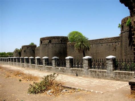 Ahmednagar Fort http://goldenpearlholidays.blogspot.in/ | Fort ...