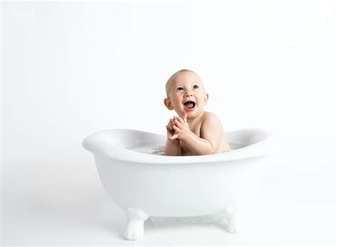 Oatmeal Bath for Babies - Simply Oatmeal