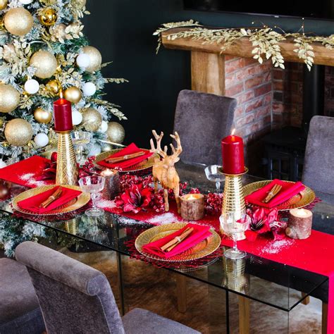 Luxury Christmas Tablescape Red & Gold Christmas Decor Christmas Table ...