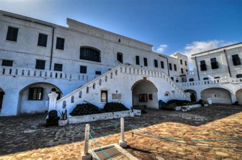 Elmina Castle and its Dark History of Enslavement, Torture, and Death ...