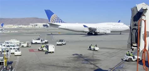 United's Own Trip Report from Last 747 Flight - Live and Let's Fly