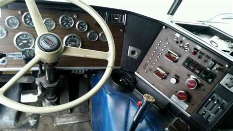 peterbilt 362 interior | Brokeasshome.com