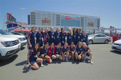 Soccer Legend Mia Hamm Made a Surprise Appearance at a Girls’ Soccer ...