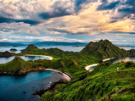 Padar Island | Indonesia Photo Spot - PIXEO