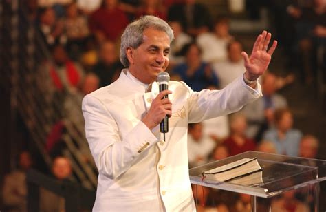 Pentecostal Pastor Benny Hinn on Catholic Church - Luminous Radio