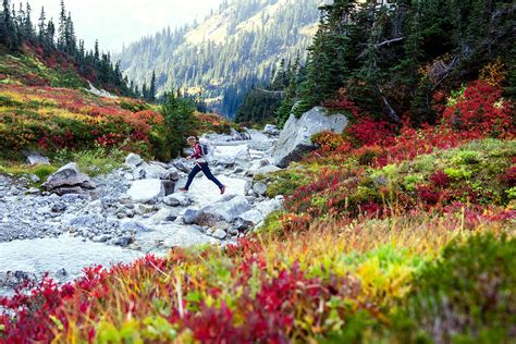 Fall Hiking Gear Essentials | Switchback Travel