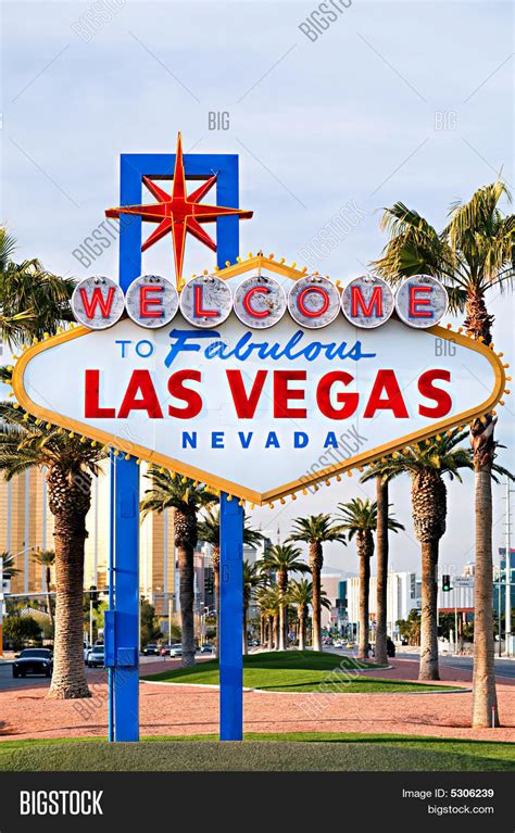 Welcome Las Vegas Sign Image & Photo (Free Trial) | Bigstock