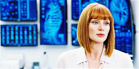 Jurassic World Screencaps - Claire Dearing - Jurassic World Photo ...