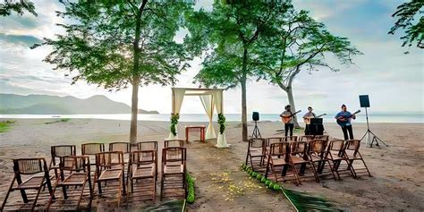 Beach wedding venue in Hotel Riu Palace Costa Rica - Costa Rica