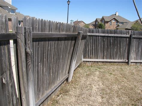 Should I Repair or Replace My Fence | Fence OKC Oklahoma