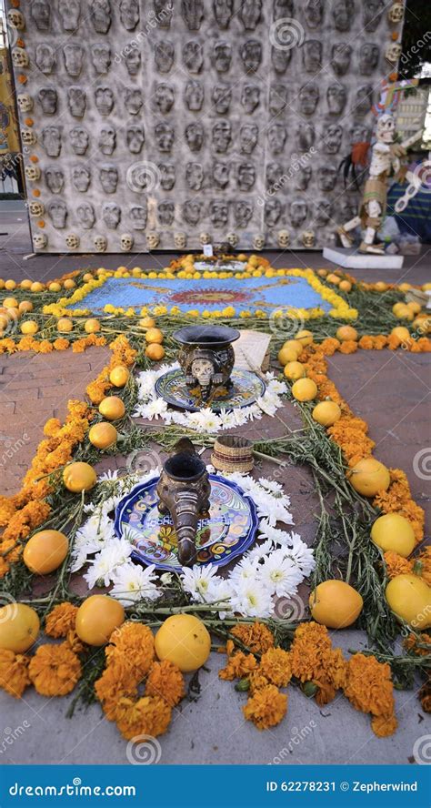 Day of the Dead Altar editorial photo. Image of flowers - 62278231