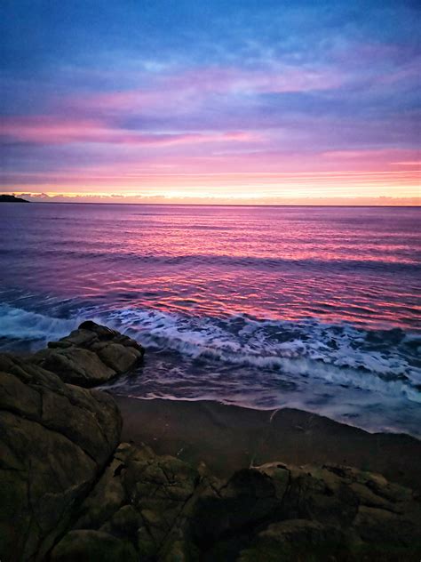 Morning sunrise in Dublin : r/IrelandPics