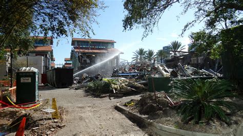 Site Of Jacksonville Landing Mass Shooting Demolished | WLRN