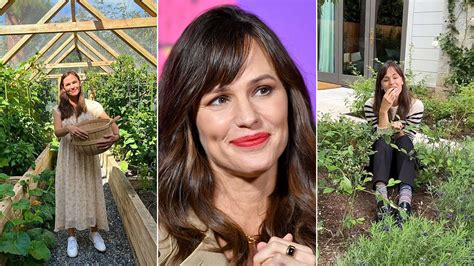 Jennifer Garner's photo on sprawling family farm gets fans talking | HELLO!