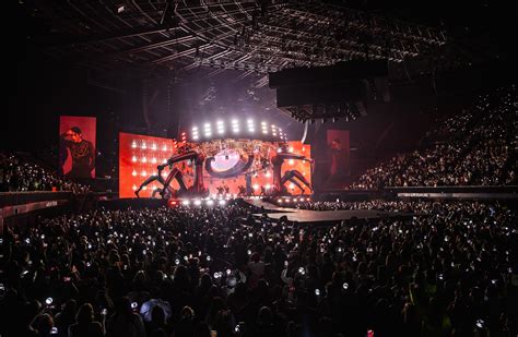 [RECAP] Stray Kids’ 2nd World Tour Unleashes LA’s Inner “Maniac” - K-Pop Concerts