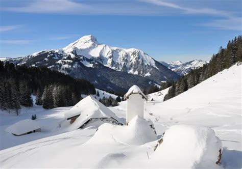 Châtel Ski Resort Info Guide | Chatel, Portes du Soleil France Review