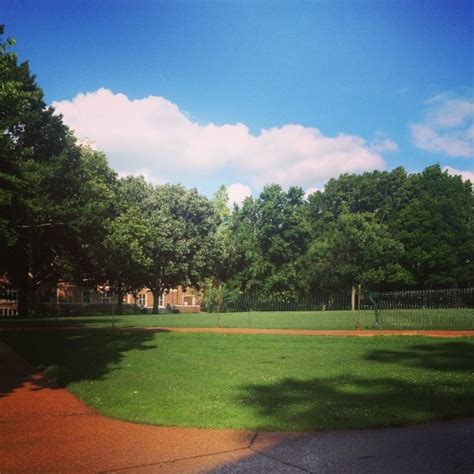 Alumni Lawn | Inside 'Dores | Vanderbilt University