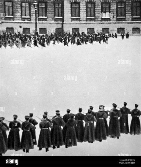 Bloody sunday 1905 Black and White Stock Photos & Images - Alamy