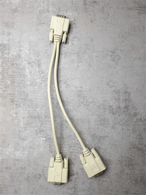 VGA Splitter Monitor split Cable, Computers & Tech, Parts & Accessories ...