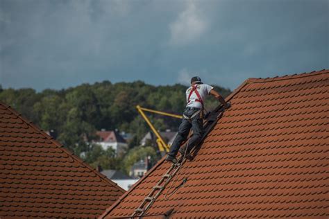 How to Choose a Reliable Roofer | Reliable Roof Repair