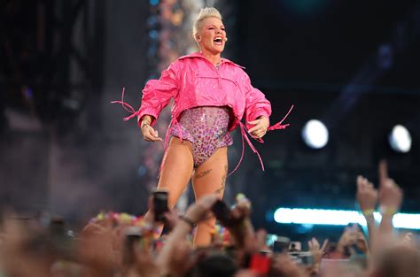 Pink Expands Record-Setting 2024 ‘Summer Carnival’ Tour of Australia – Billboard - Afpkudos