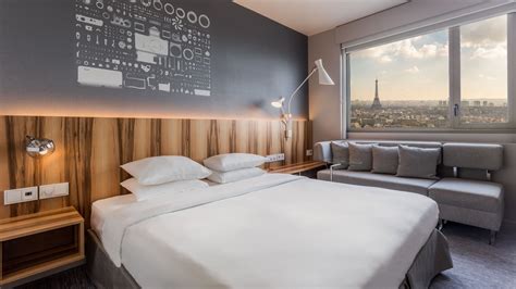 Luxury Rooms & Suites | Hyatt Regency Paris Etoile