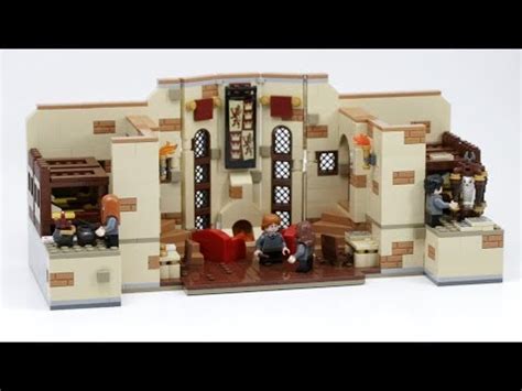 LEGO Harry Potter Gryffindor Common Room MOC Walk-Through! - YouTube