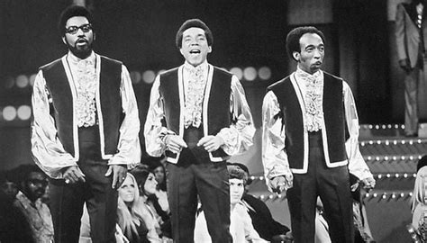 Top 10 Smokey Robinson & The Miracles Songs - ClassicRockHistory.com