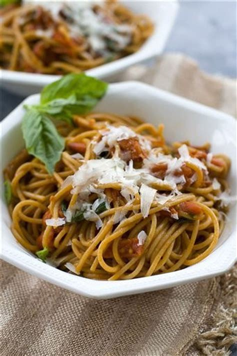 Now Eat This: Rocco DiSpirito's low-calorie version of Italy's pasta pomodoro recipe - syracuse.com