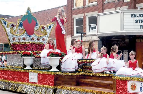 Strawberry Festival Parade dazzles | News, Sports, Jobs - The Intermountain