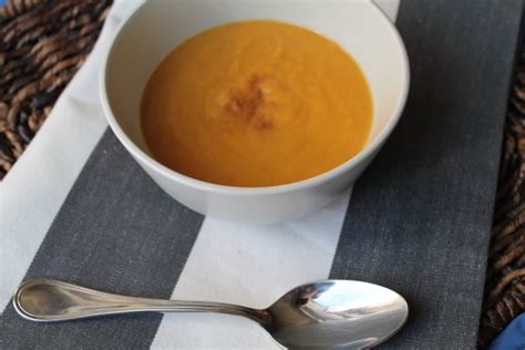 Paleo Butternut Squash Soup with Apples and Shallots - thekittchen