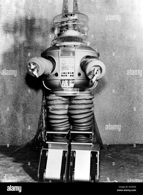 LOST IN SPACE (US 1965-1968) ROBOT LOST IN SPACE (US 1965-1968) ROBOT ...