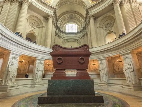 Les Invalides museum & Napoleon's tomb | Info, history, pics & tickets