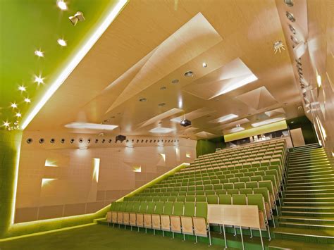 Colorful lecture halls at University of Technology | ZALEWSKI ARCHITECTURE GROUP | Media ...