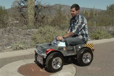 World's smallest roadworthy car built by Austin Coulson : r/WeirdWheels