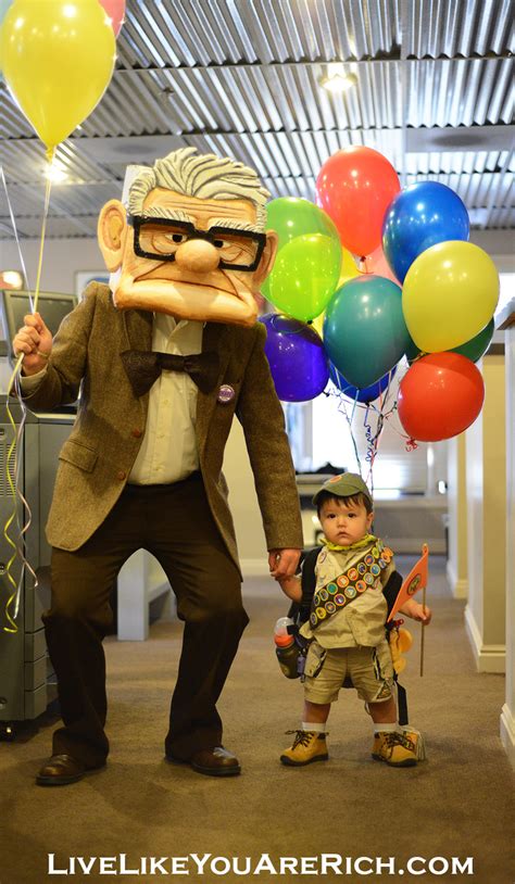 How To Make a Mr. Fredricksen Costume from the Movie 'UP'.