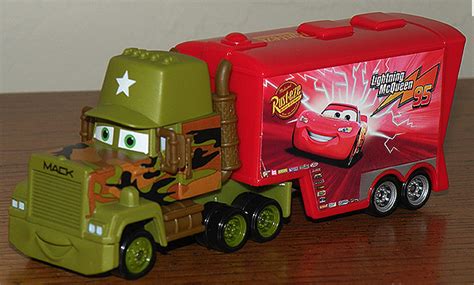 Mattel Disney Pixar Diecast CARS: Mini Mack is Off the Hook! (And On ...