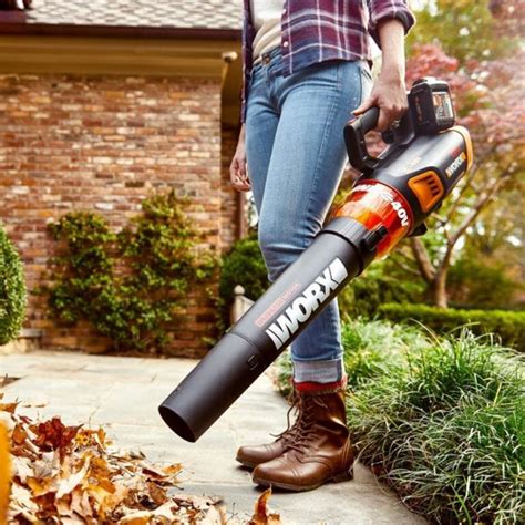 Lawn Maintenance Is Breeze With WORX Cordless Leaf Blower